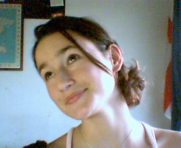 sa  c  camille  jla considere  comeuh ma soeur  je laimeuh tro :p!!!!!dnc   ne  lui fte  ke  d  complimen cr  elle  et  tro  gentil  elle  et adorable!!!!on  et  tro diferen lun de lotre  mes on saime